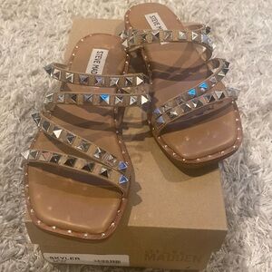 Steve Madden Skyler Size 5